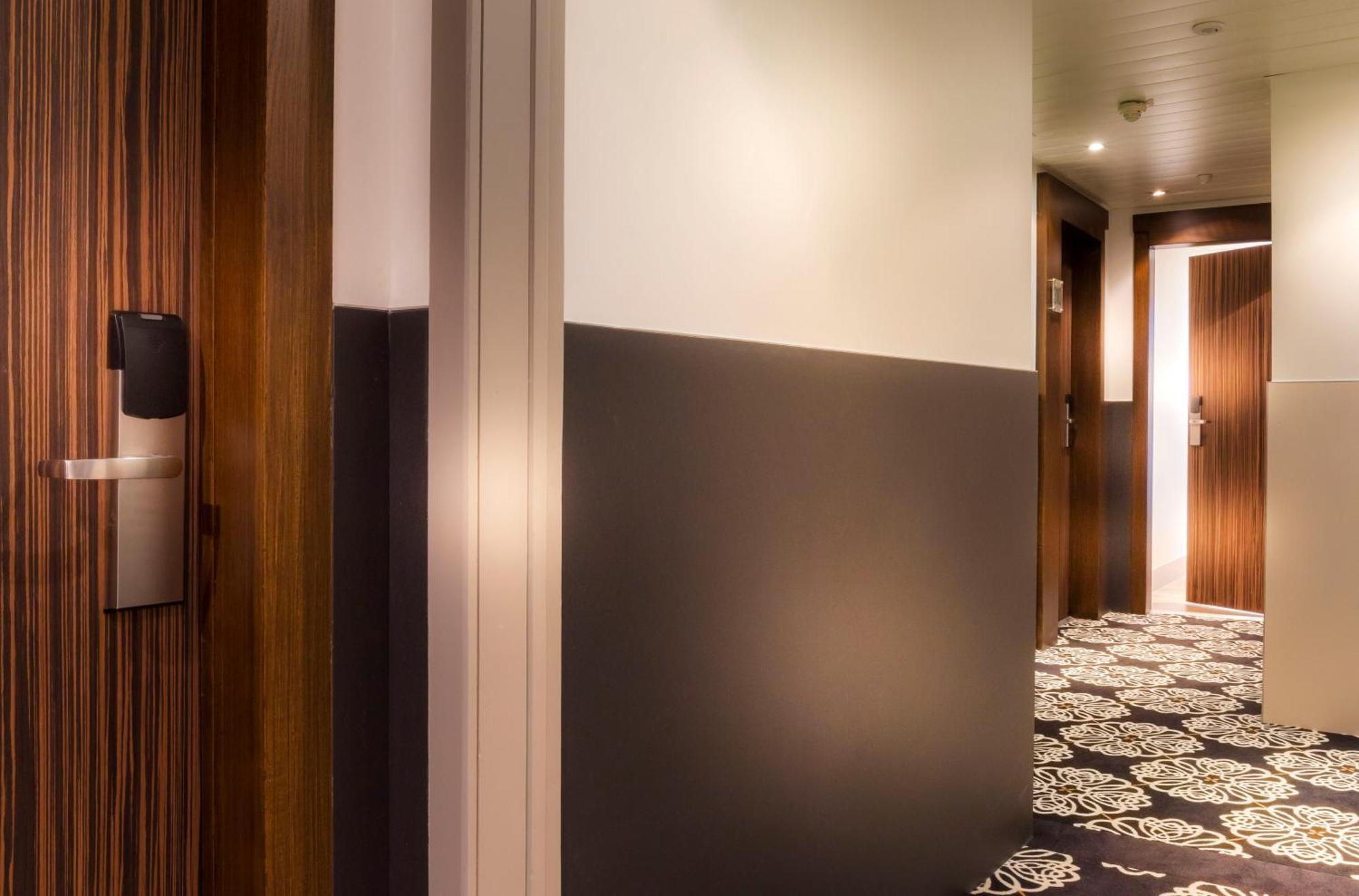 Hotel Acanthe - Boulogne Billancourt Екстер'єр фото
