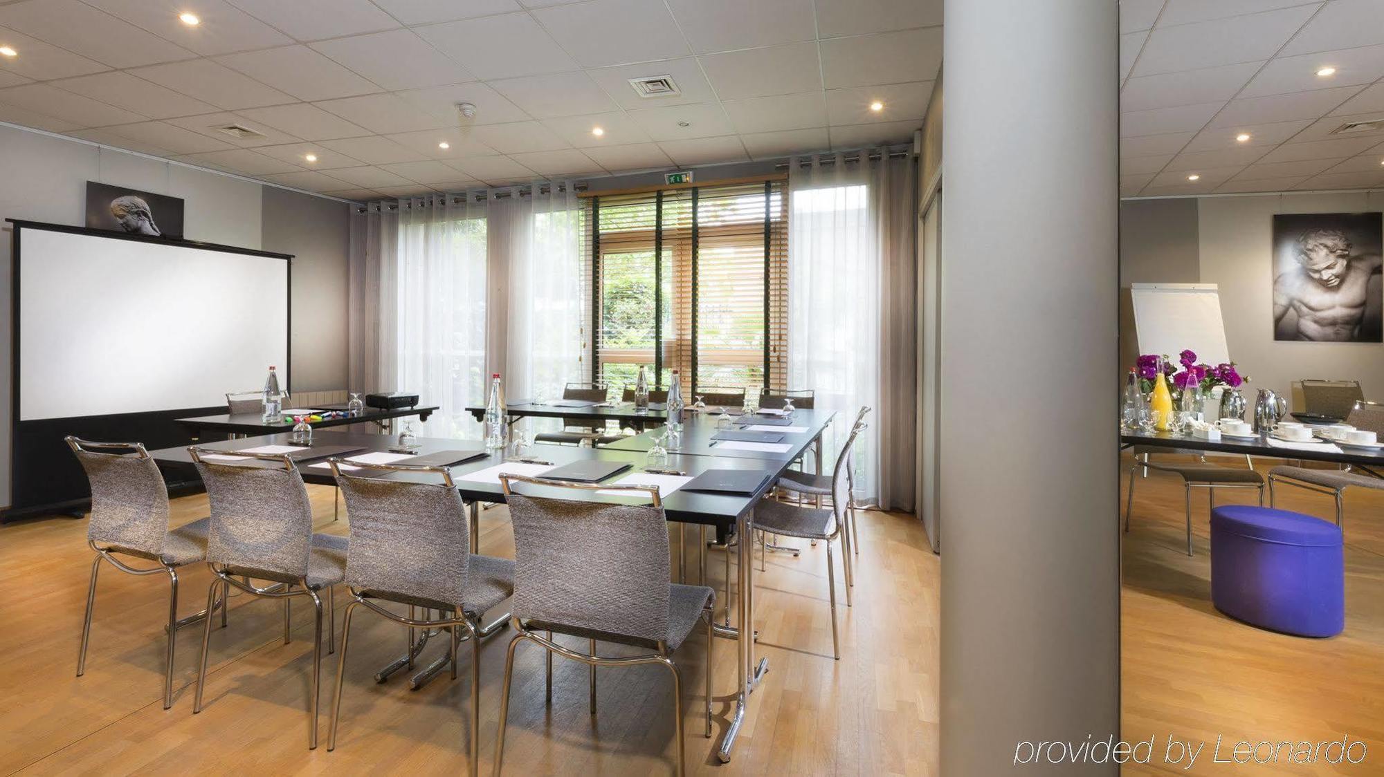 Hotel Acanthe - Boulogne Billancourt Екстер'єр фото