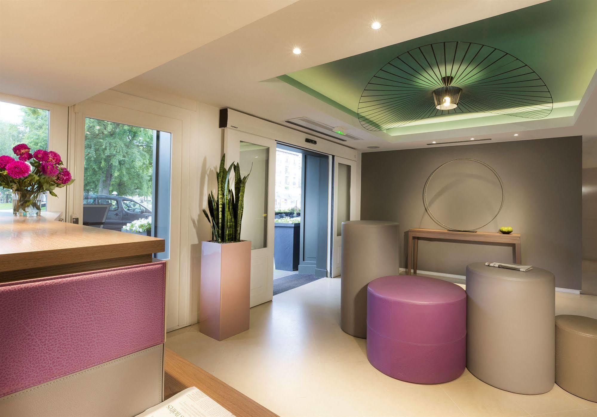 Hotel Acanthe - Boulogne Billancourt Екстер'єр фото